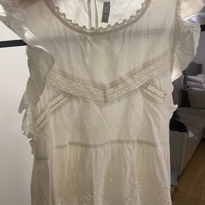 Zara cotton nice top with nice threaded designs